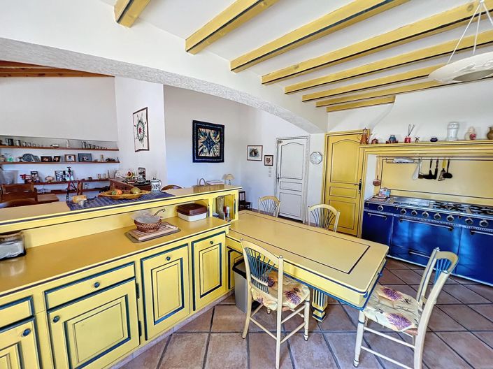 Image No.9-4 Bed House for sale