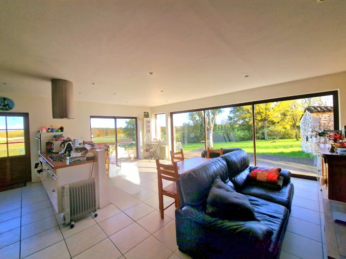 Image No.3-7 Bed House for sale