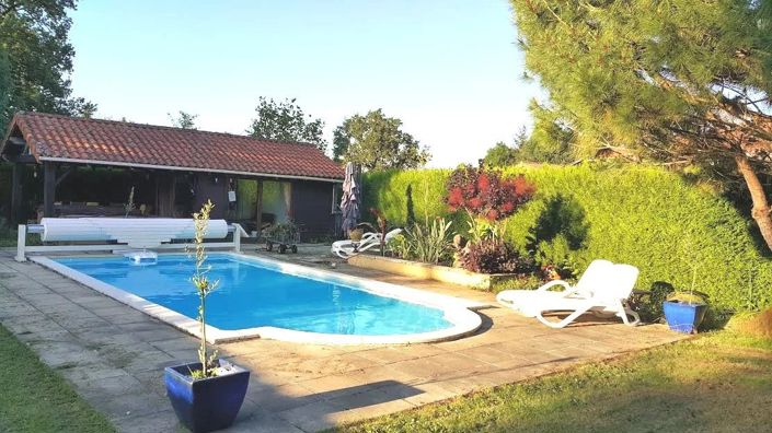 Image No.2-Maison de village de 5 chambres à vendre à Massignac