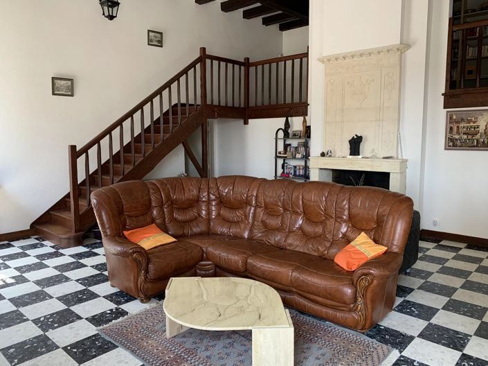 Image No.4-5 Bed House for sale