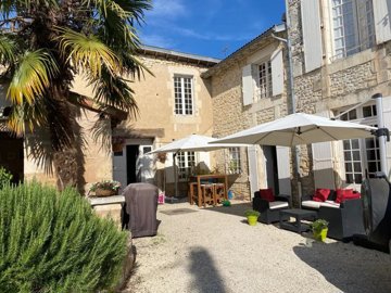 9da37a7ac0b5d863b126bbc2efb057c87c0042d523192