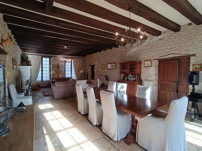 Image No.3-9 Bed House for sale