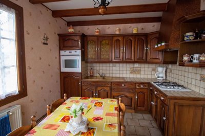 e9bdb1cf3f42a2f6ccb3178d7cce7a1bb140d55696192