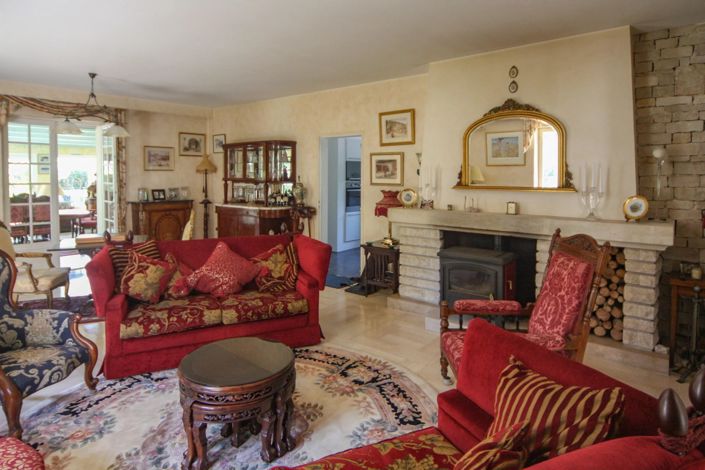 Image No.3-Maison de 4 chambres à vendre à Aigre