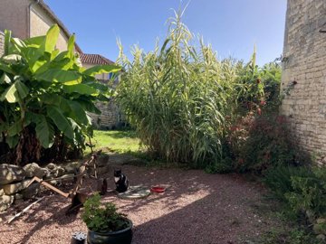 d9d6c5b6bd80d21fb1bc11bf8be98e244b08e60319192