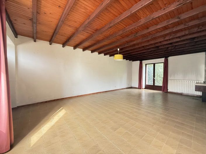 Image No.8-5 Bed House for sale