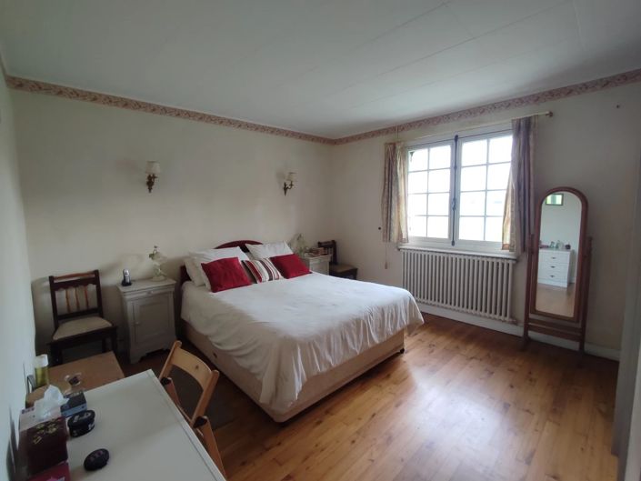 Image No.9-2 Bed House for sale