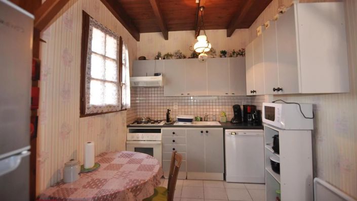 Image No.11-6 Bed House for sale