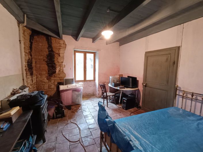 Image No.11-Ferme de 3 chambres à vendre à Pleuville