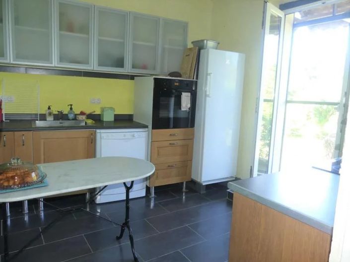 Image No.6-Maison de 6 chambres à vendre à Paizay-le-Tort