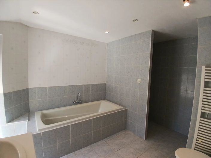 Image No.10-Maison de 4 chambres à vendre à Jonzac