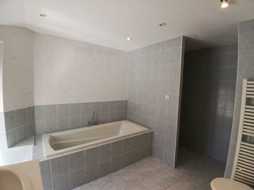 c2a2583fecb14c0f6782eac8be33d6052b5cec6a9a192