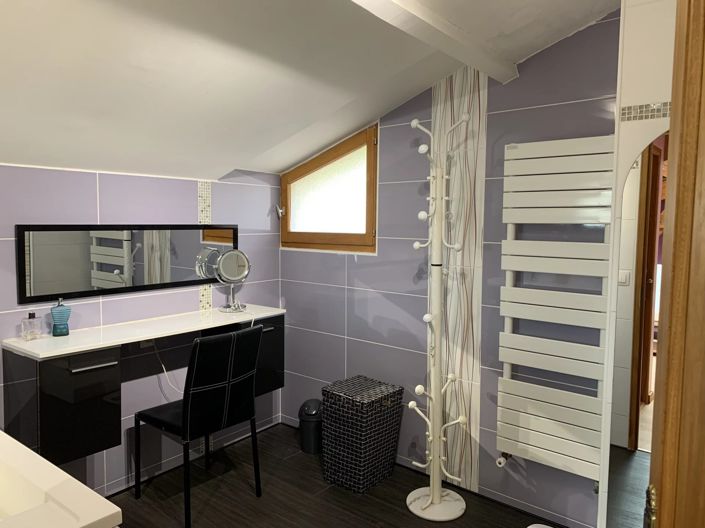 Image No.12-9 Bed House for sale