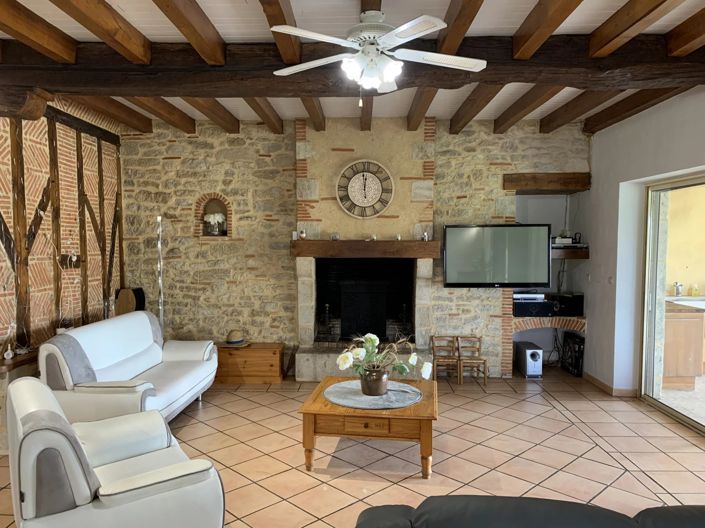 Image No.4-9 Bed House for sale