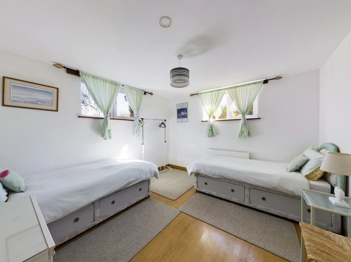 Image No.14-Maison de 9 chambres à vendre à Civray