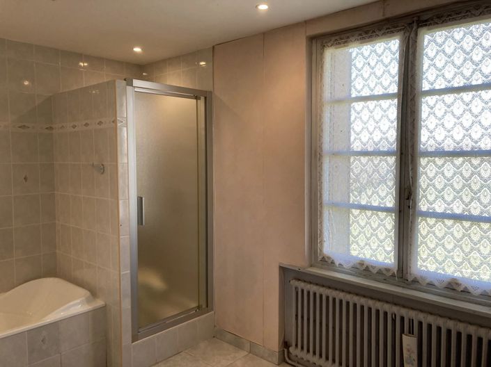 Image No.9-Ferme de 2 chambres à vendre à Ginouillac