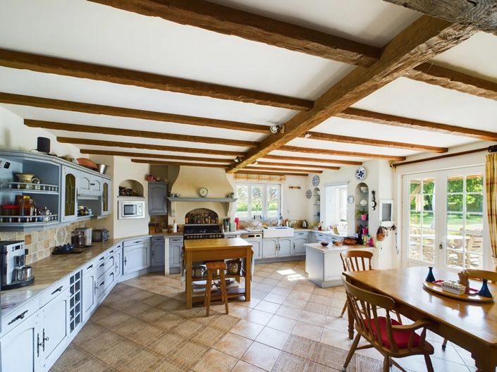 Image No.3-15 Bed Village House for sale