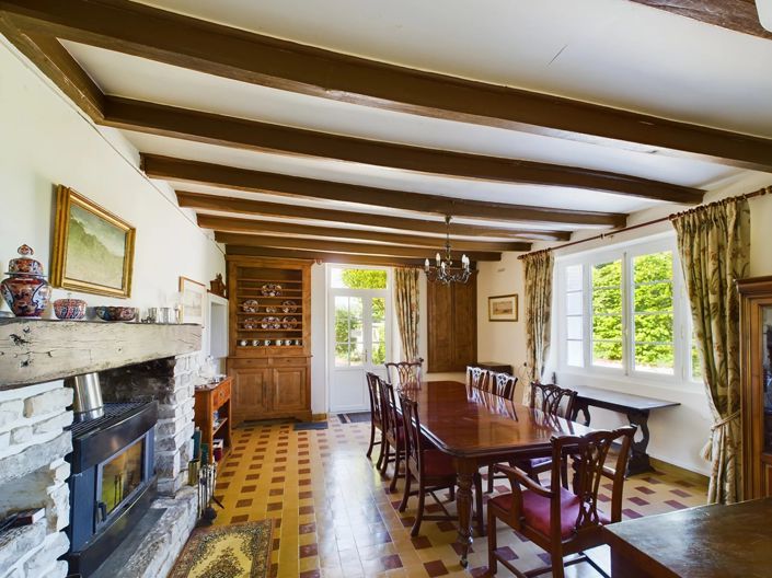 Image No.4-15 Bed Village House for sale