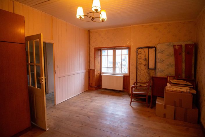 Image No.8-3 Bed House for sale