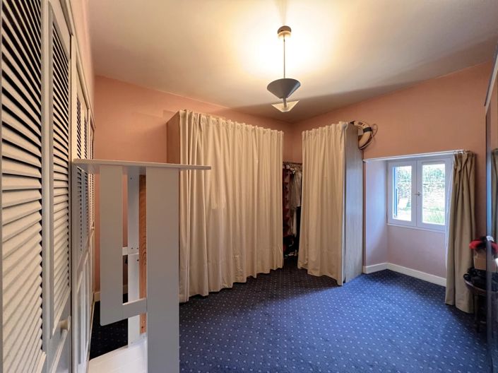 Image No.11-5 Bed House for sale