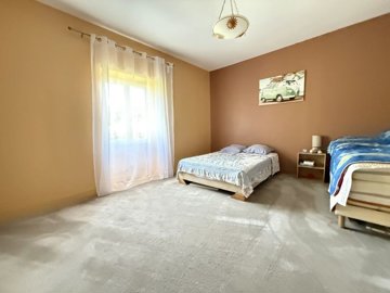 e602a8a3f64a1c4d8d8b67f8ff9dfa4464a979569b192