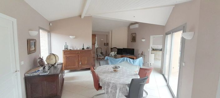 Image No.6-3 Bed House for sale