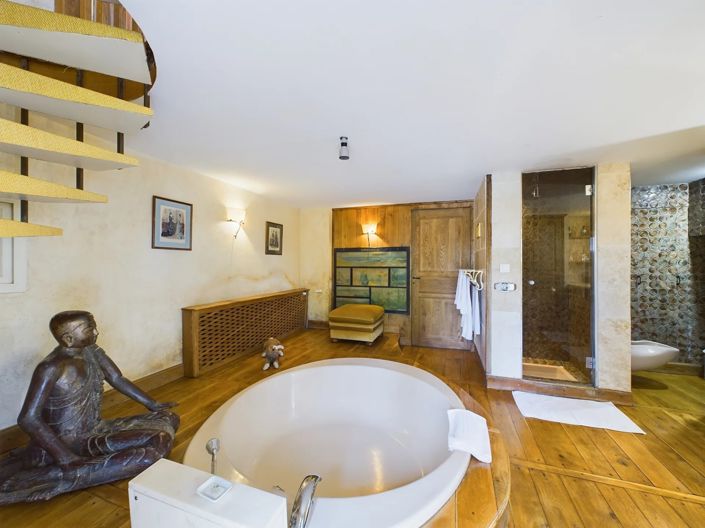 Image No.12-9 Bed House for sale