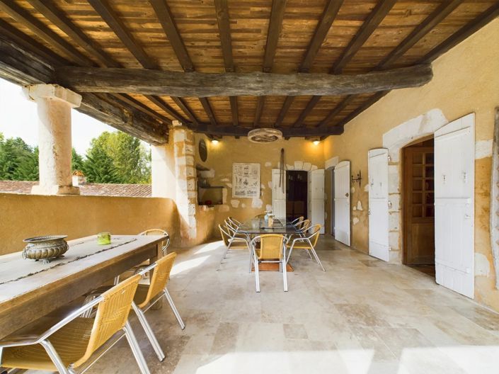 Image No.5-9 Bed House for sale