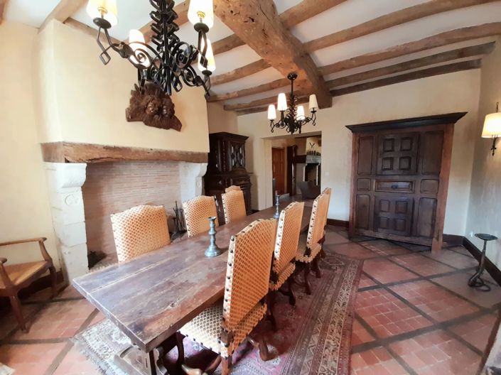 Image No.6-9 Bed House for sale