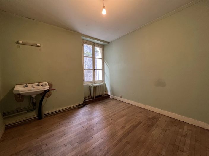 Image No.10-Maison de village de 7 chambres à vendre à Magnac-Laval