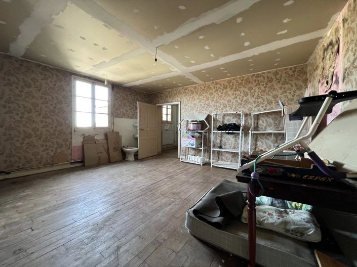 Image No.12-10 Bed Village House for sale