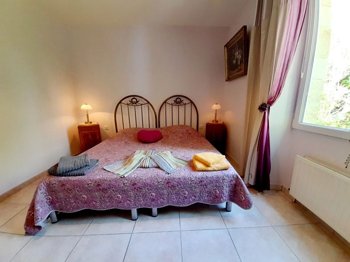 Image No.9-5 Bed House for sale