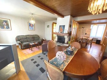 7274fc2bf929184a21f1d5d247583cc4582f32ee56192