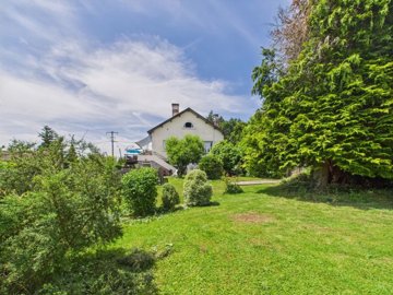 766537bdd40a7bc00c3a4d1be1fc6a36fa8368e79f192