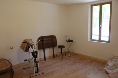 518bbd9dc28cad272eceebac7ebf8f88c5f786f95a192