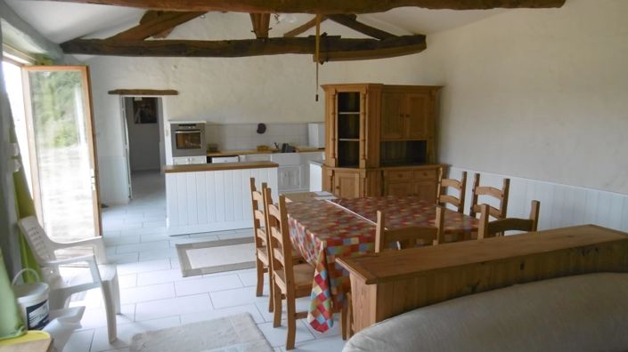 Image No.6-2 Bed House for sale