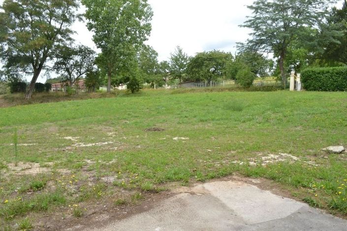 Image No.2-4 Bed House for sale