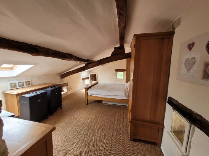 Image No.12-5 Bed House for sale