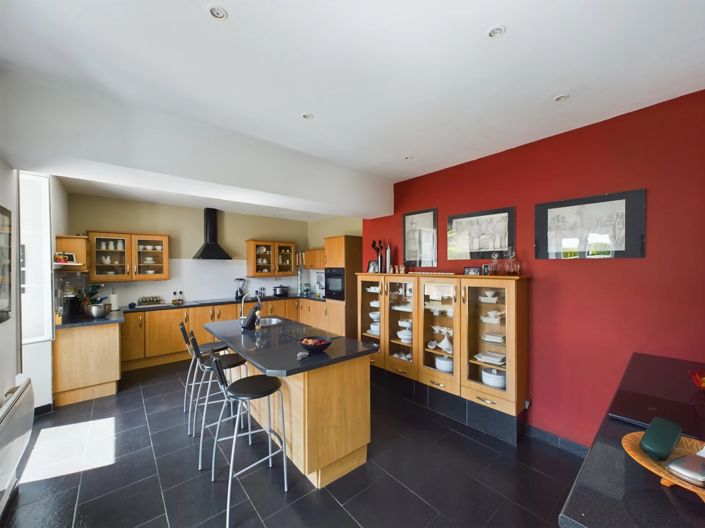 Image No.4-Maison de village de 4 chambres à vendre à Paizay-le-Chapt