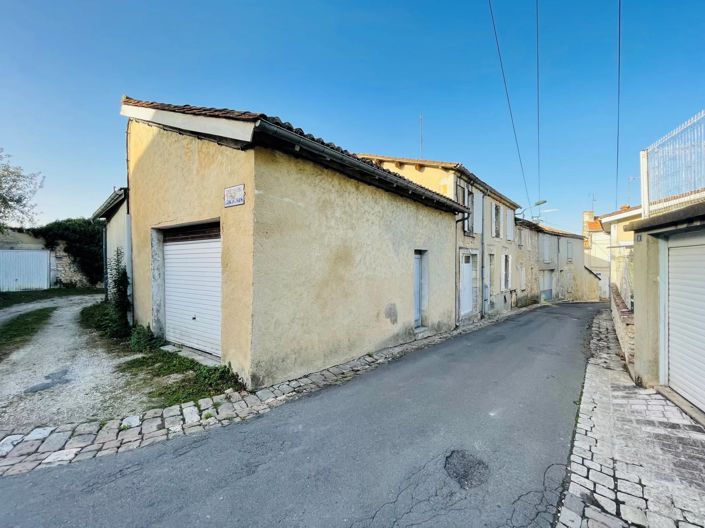 Image No.13-3 Bed House for sale