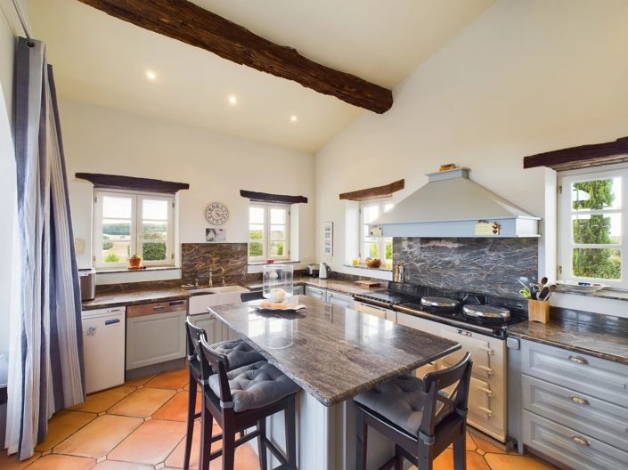 Image No.4-5 Bed House for sale