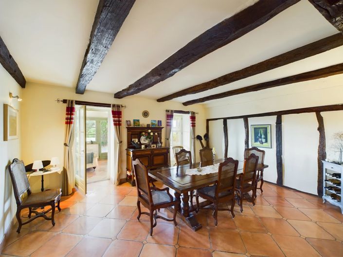 Image No.5-5 Bed House for sale