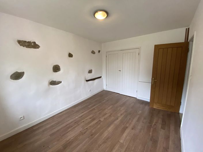 Image No.8-Maison de village de 3 chambres à vendre à La Péruse