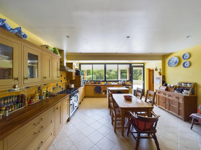 Image No.4-Maison de village de 4 chambres à vendre à Néré