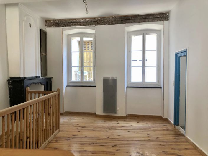 Image No.12-6 Bed House for sale