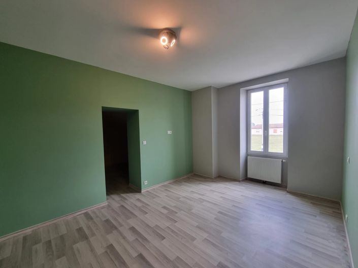 Image No.11-4 Bed Village House for sale