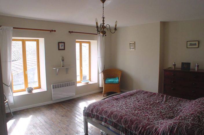 Image No.8-Maison de 6 chambres à vendre à Mirambeau