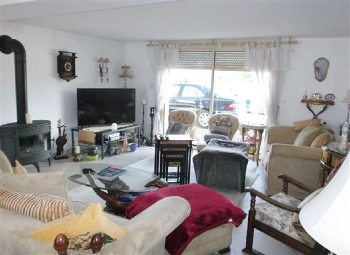 Image No.6-7 Bed House for sale