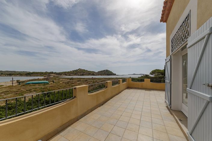 Image No.14-5 Bed House for sale