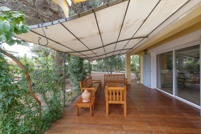 Image No.9-5 Bed House for sale